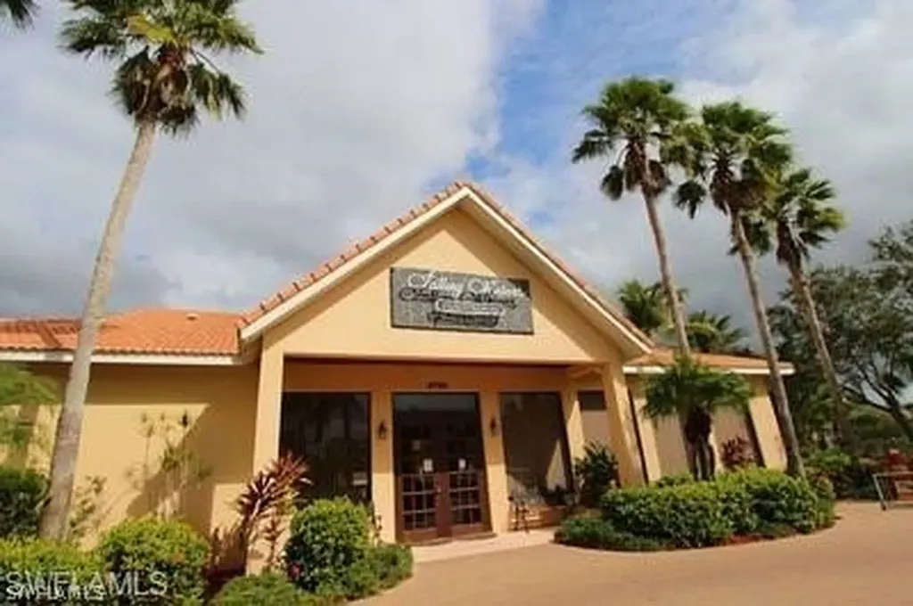 6650 Beach Resort Drive Naples FL 34114