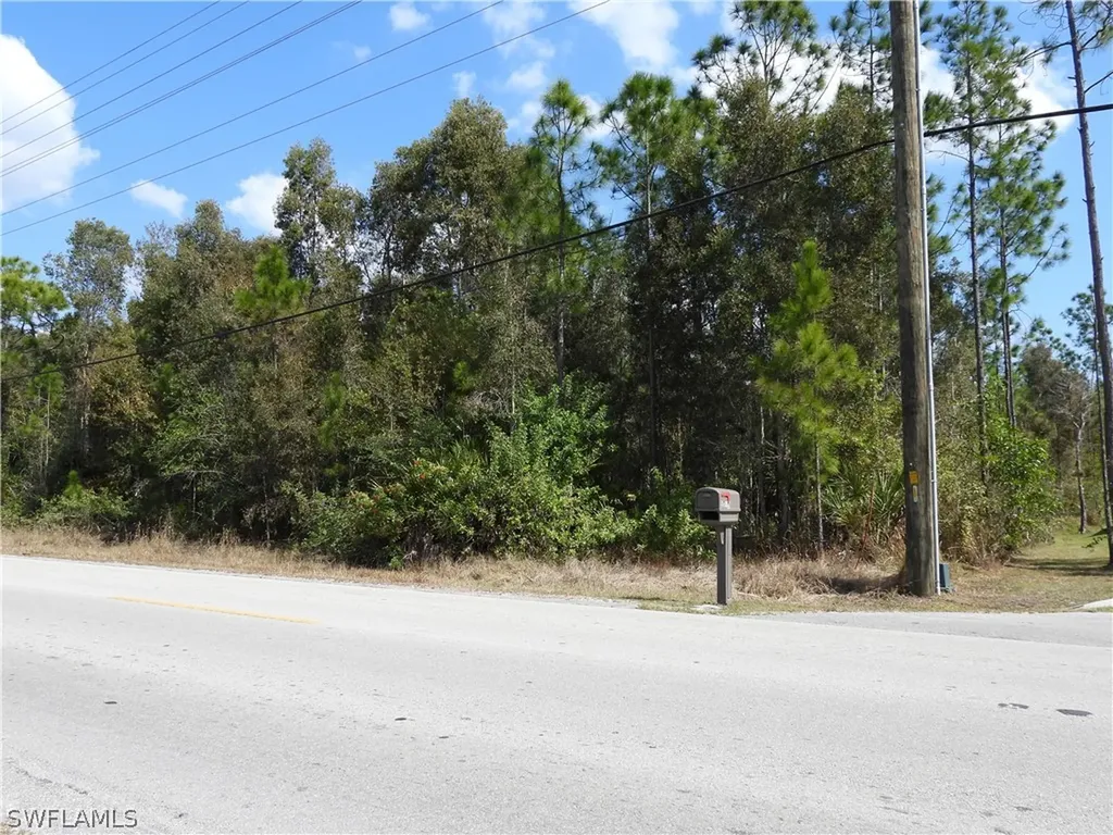 50XX Everglades Boulevard N Naples FL 34120