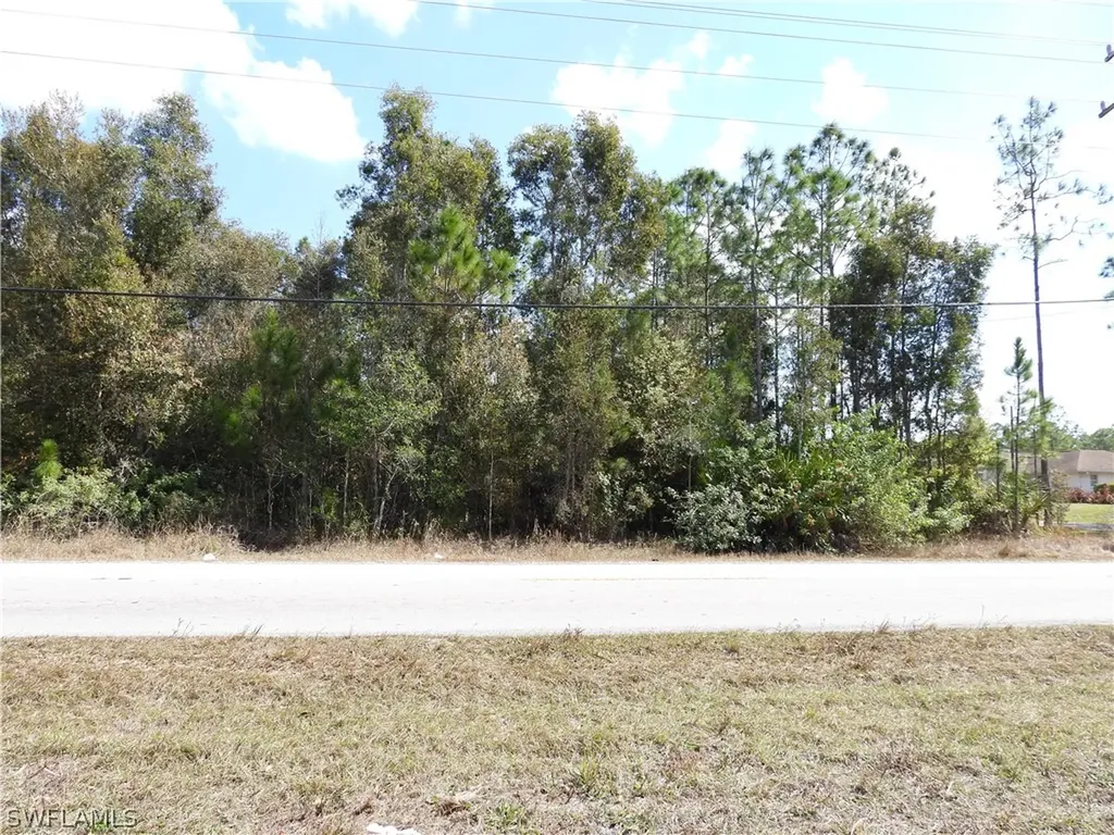 50XX Everglades Boulevard N Naples FL 34120
