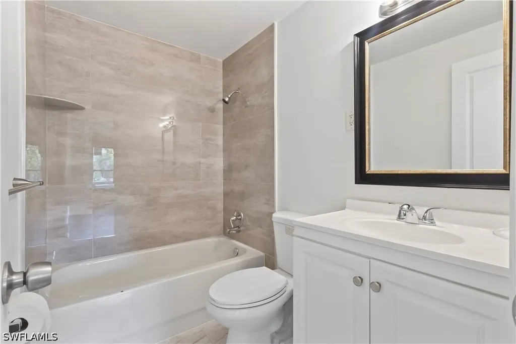 579 13th Street N Naples FL 34102