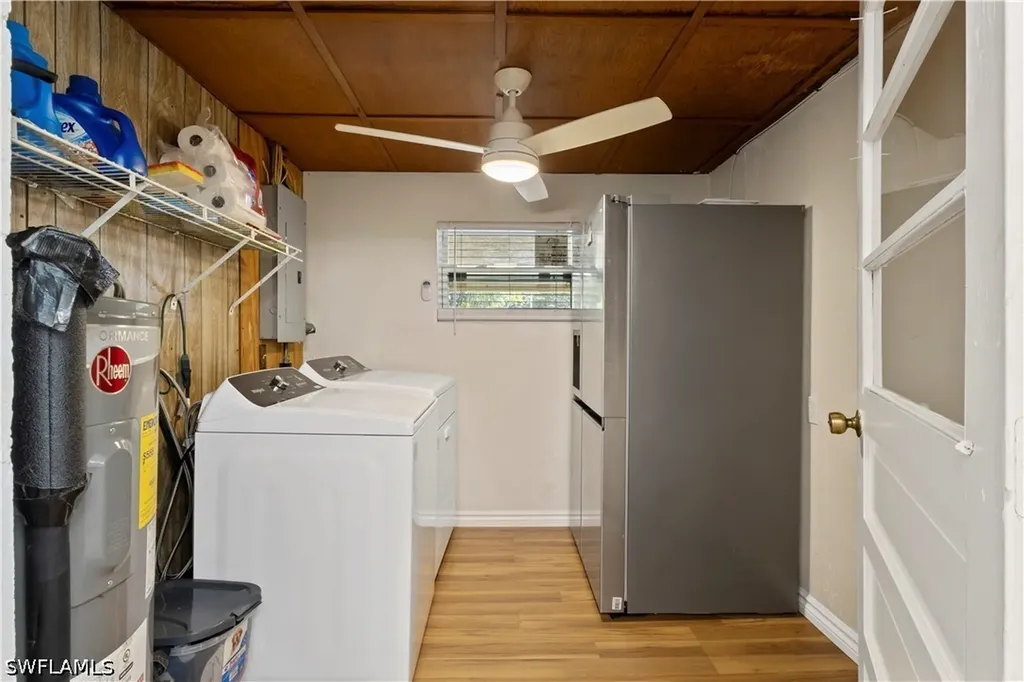 579 13th Street N Naples FL 34102