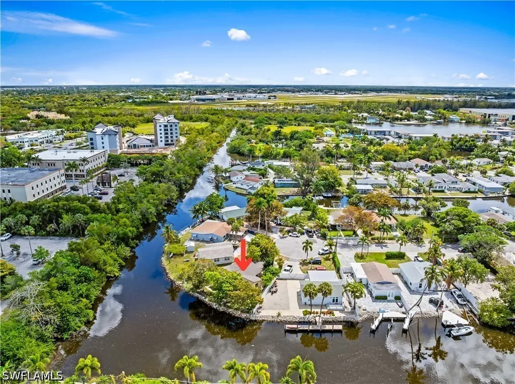 579 13th Street N Naples FL 34102