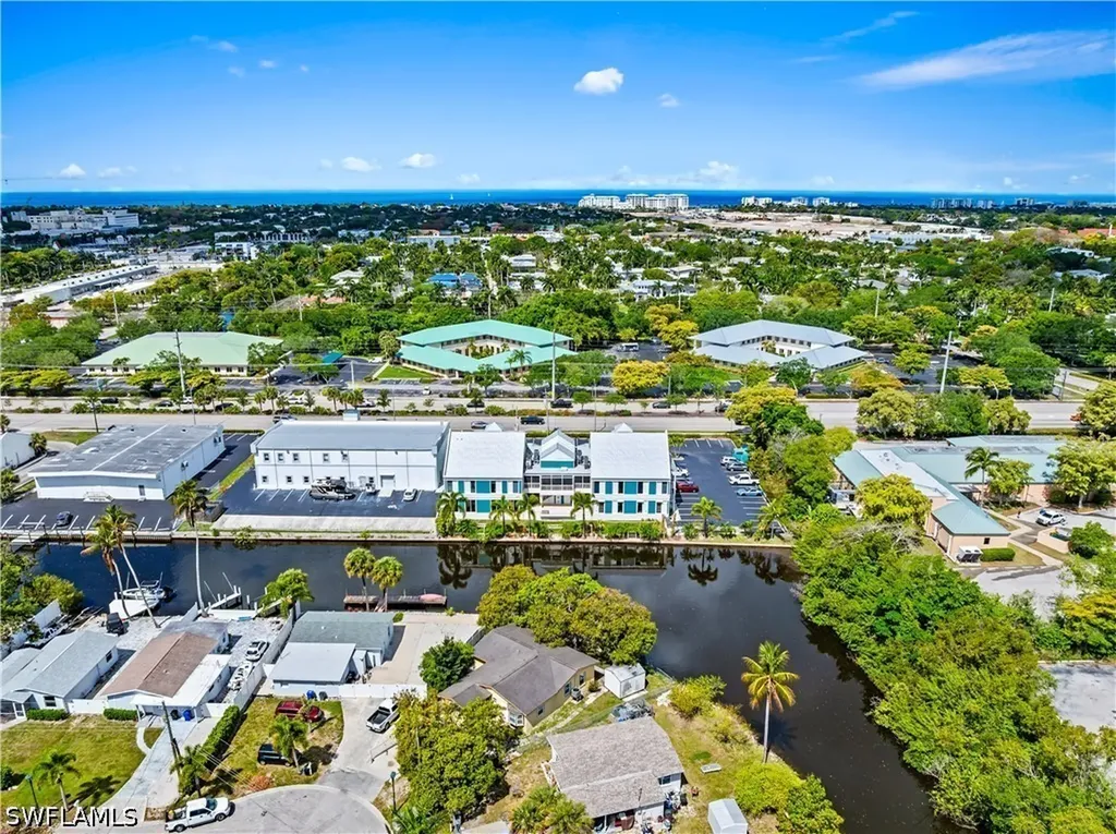 579 13th Street N Naples FL 34102