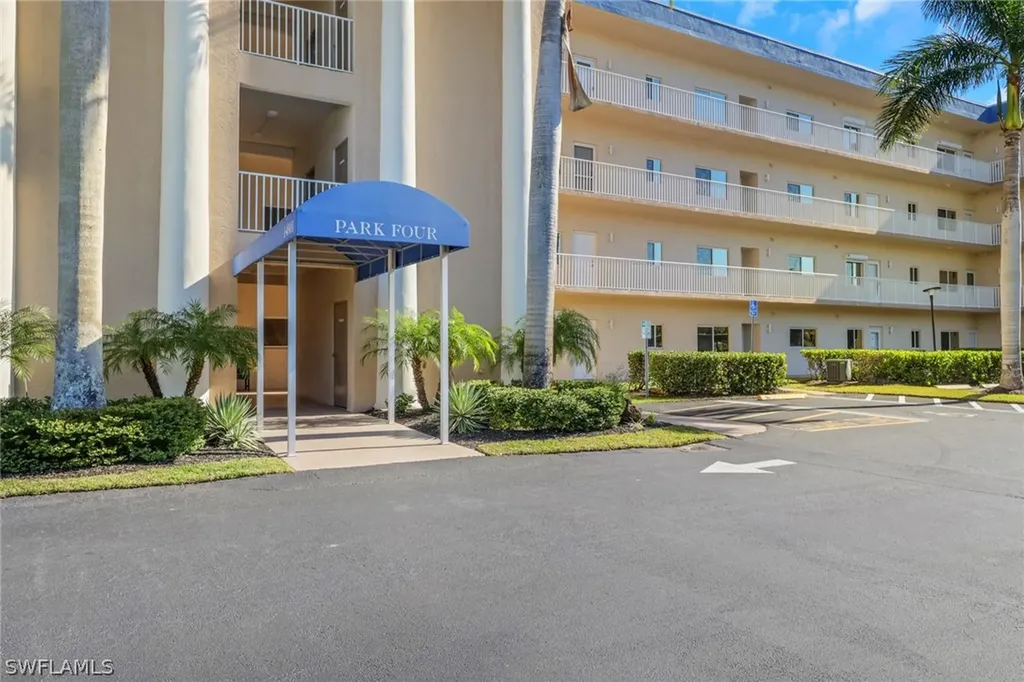 14801 Park Lake Drive Fort Myers FL 33919