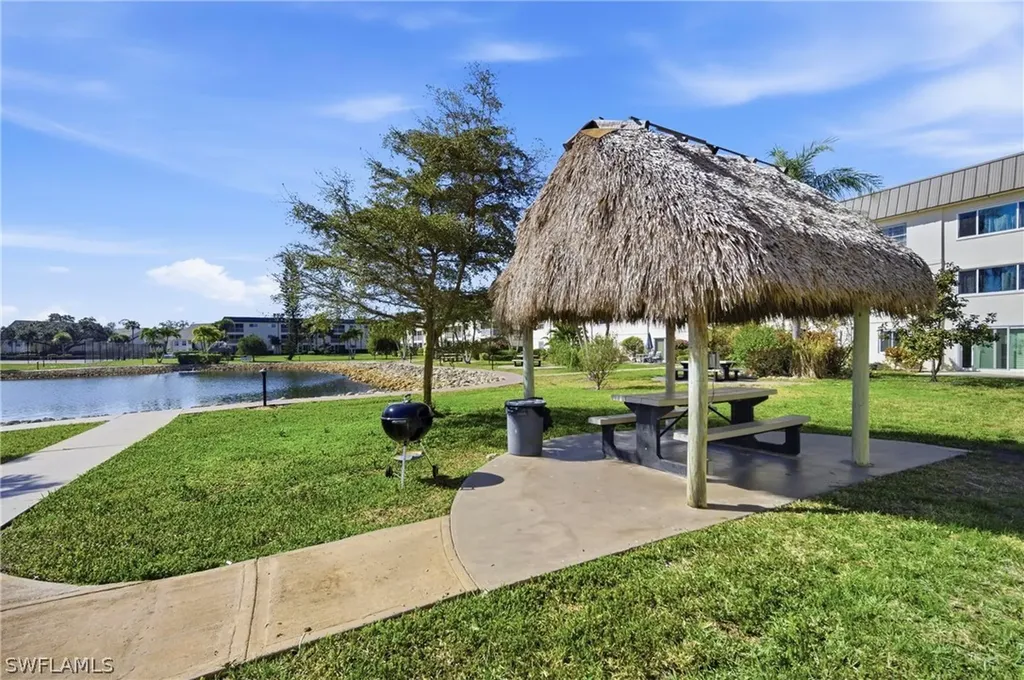 1010 Manatee Road Naples FL 34114