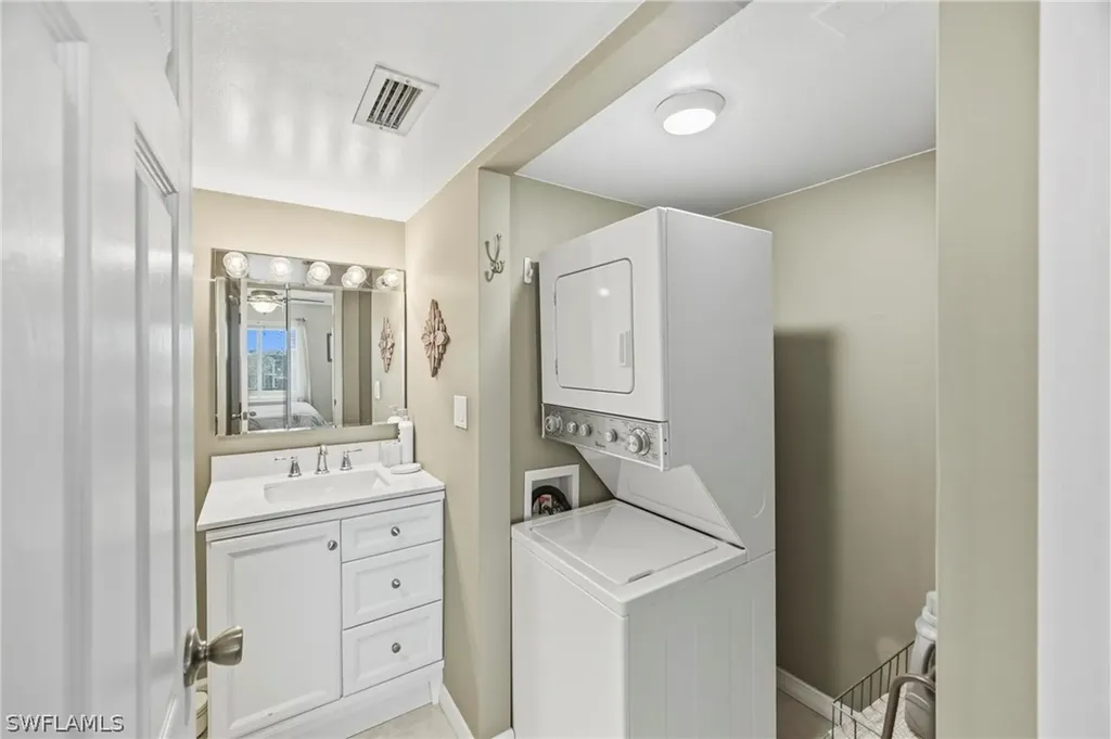 1010 Manatee Road Naples FL 34114