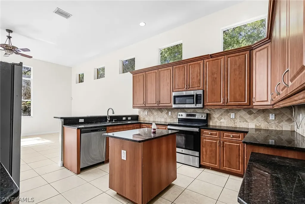 1440 16th Avenue NE Naples FL 34120