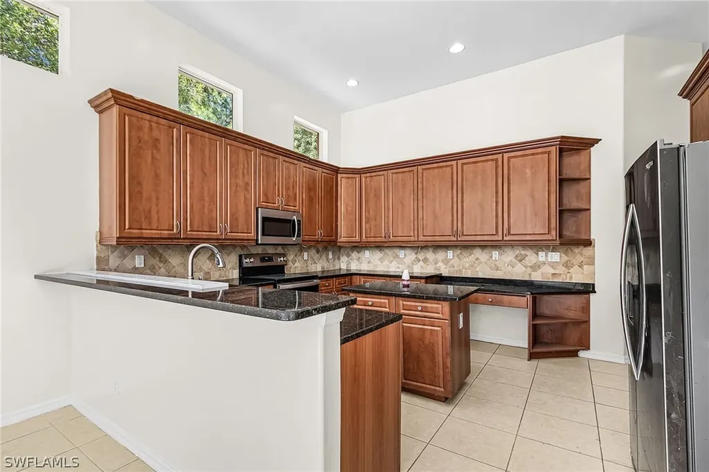 1440 16th Avenue NE Naples FL 34120