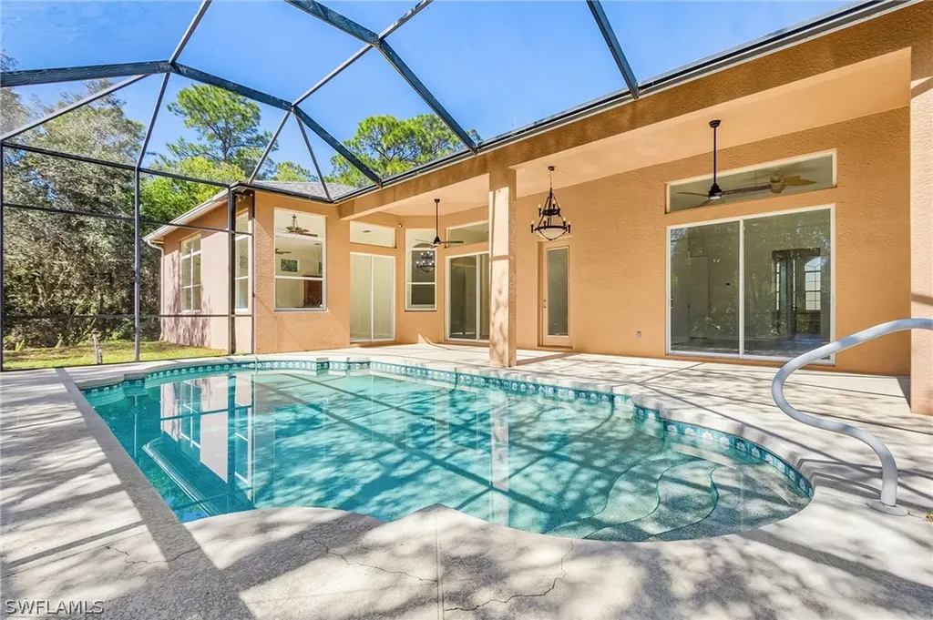 1440 16th Avenue NE Naples FL 34120