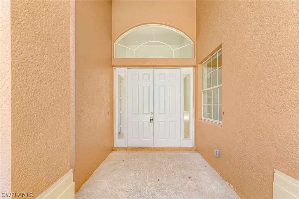 1440 16th Avenue NE Naples FL 34120