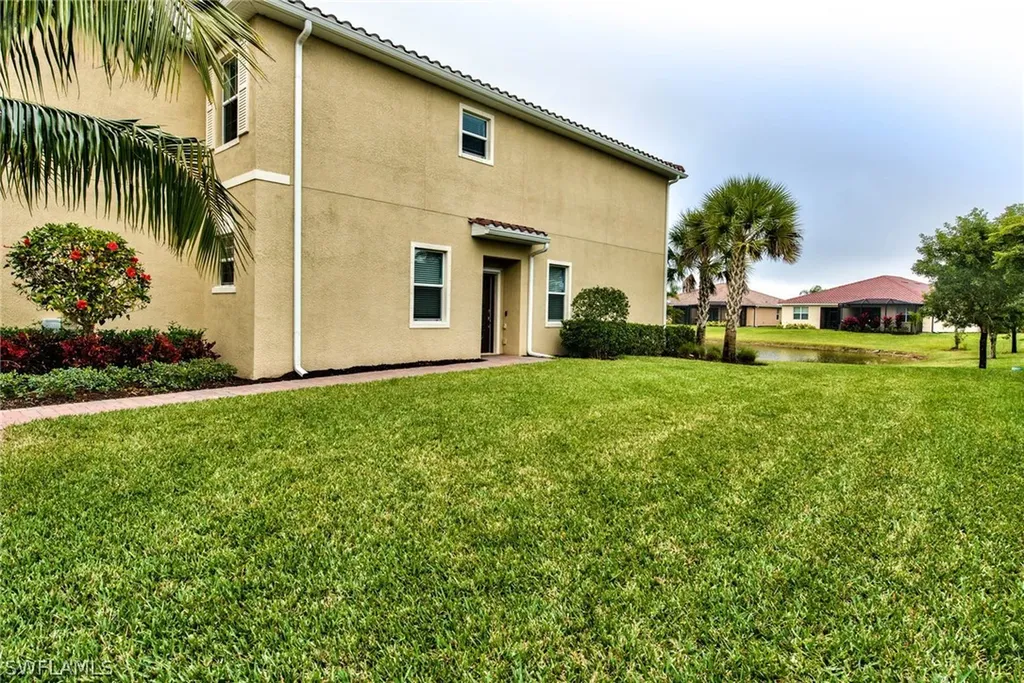 2612 Blossom Way Naples FL 34120
