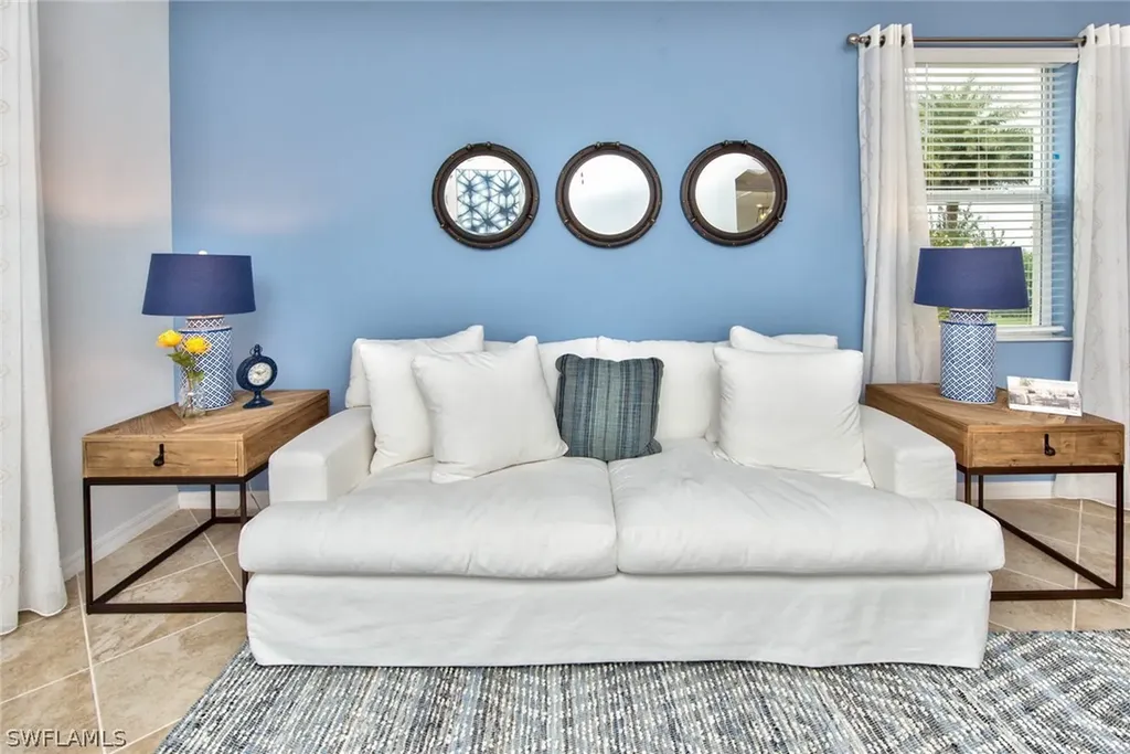 2612 Blossom Way Naples FL 34120