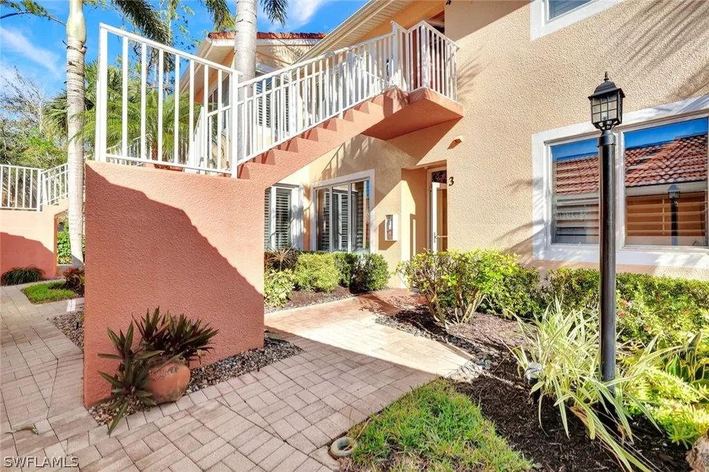 Naples FL, 2355 Hidden Lake Drive, Unit 4203