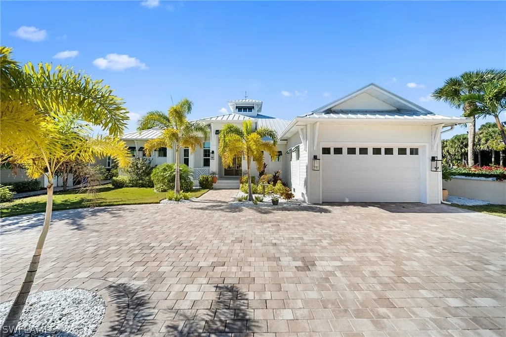 27000 Flamingo Drive Bonita Springs FL 34135
