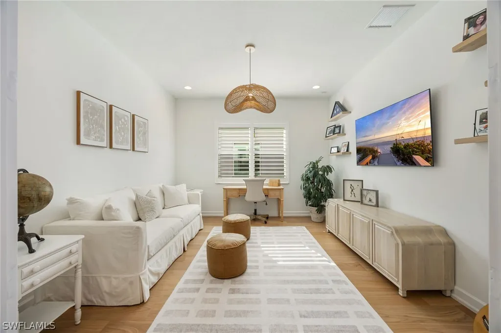 12128 Eucalyptus Way Naples FL 34120