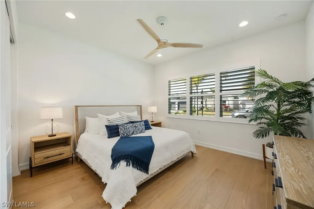 12128 Eucalyptus Way Naples FL 34120