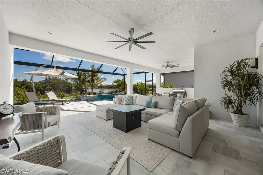 12128 Eucalyptus Way Naples FL 34120