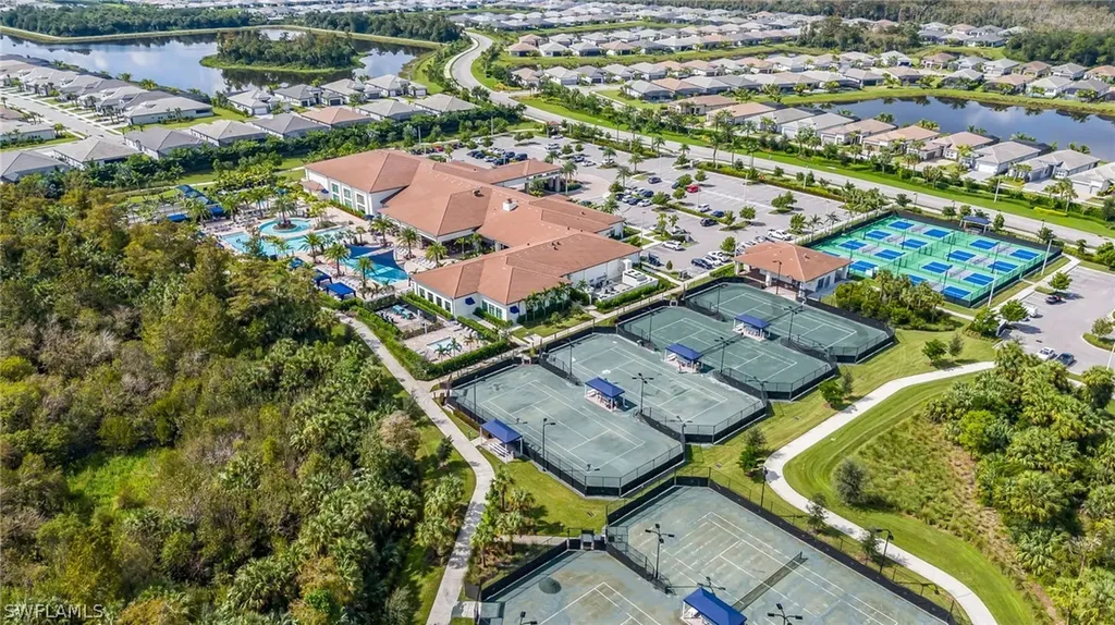 12128 Eucalyptus Way Naples FL 34120