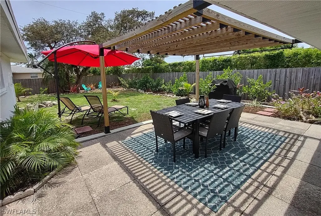 74 7th Street Bonita Springs FL 34134