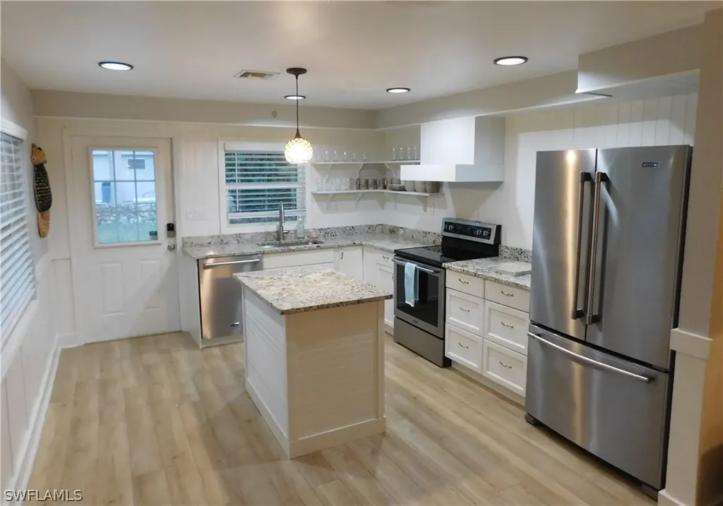 74 7th Street Bonita Springs FL 34134