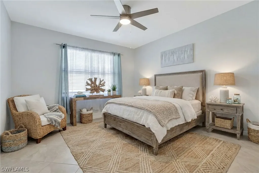 2567 Vine Avenue Naples FL 34120