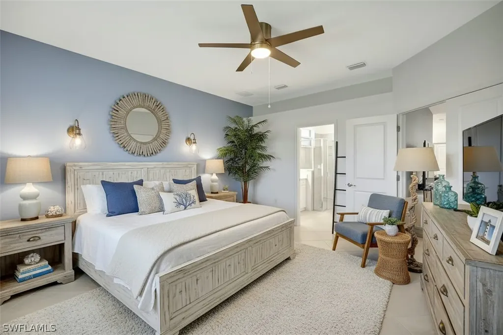 2567 Vine Avenue Naples FL 34120