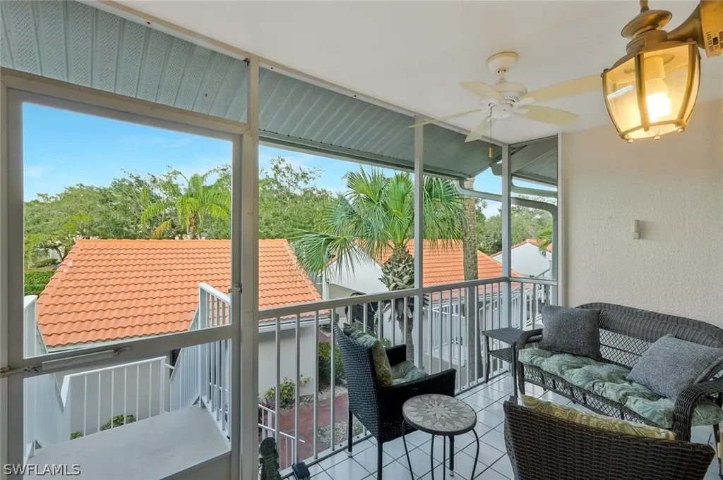 2305 Hidden Lake Drive Naples FL 34112