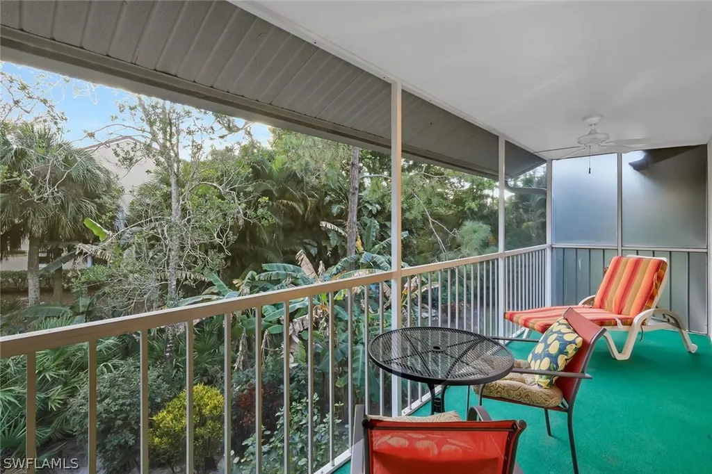 2305 Hidden Lake Drive Naples FL 34112