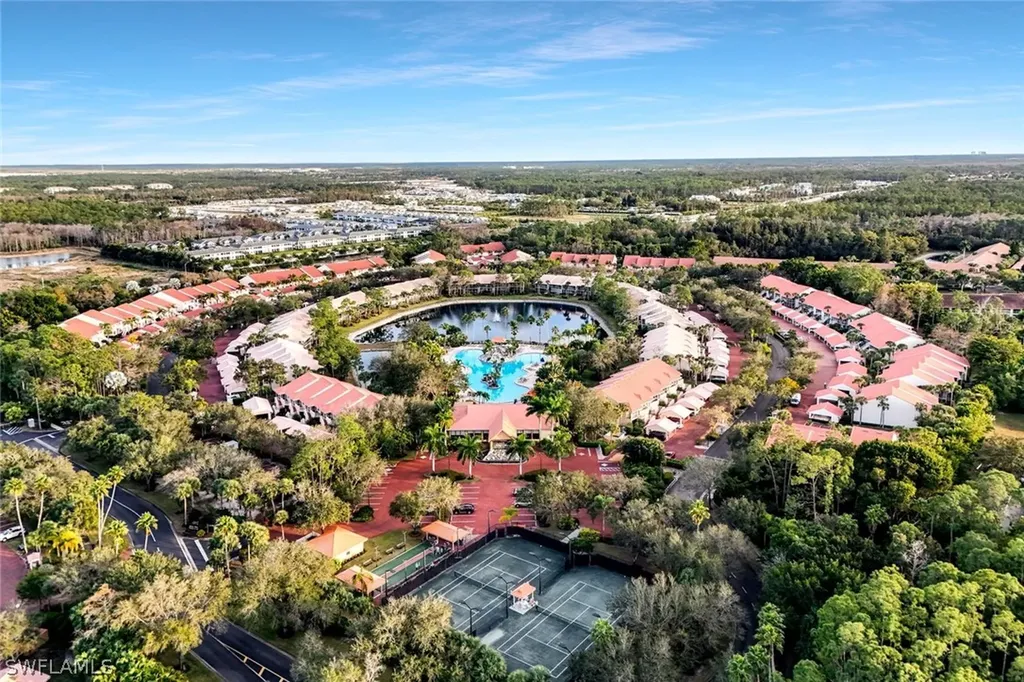 2305 Hidden Lake Drive Naples FL 34112