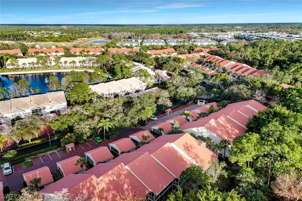 2305 Hidden Lake Drive Naples FL 34112