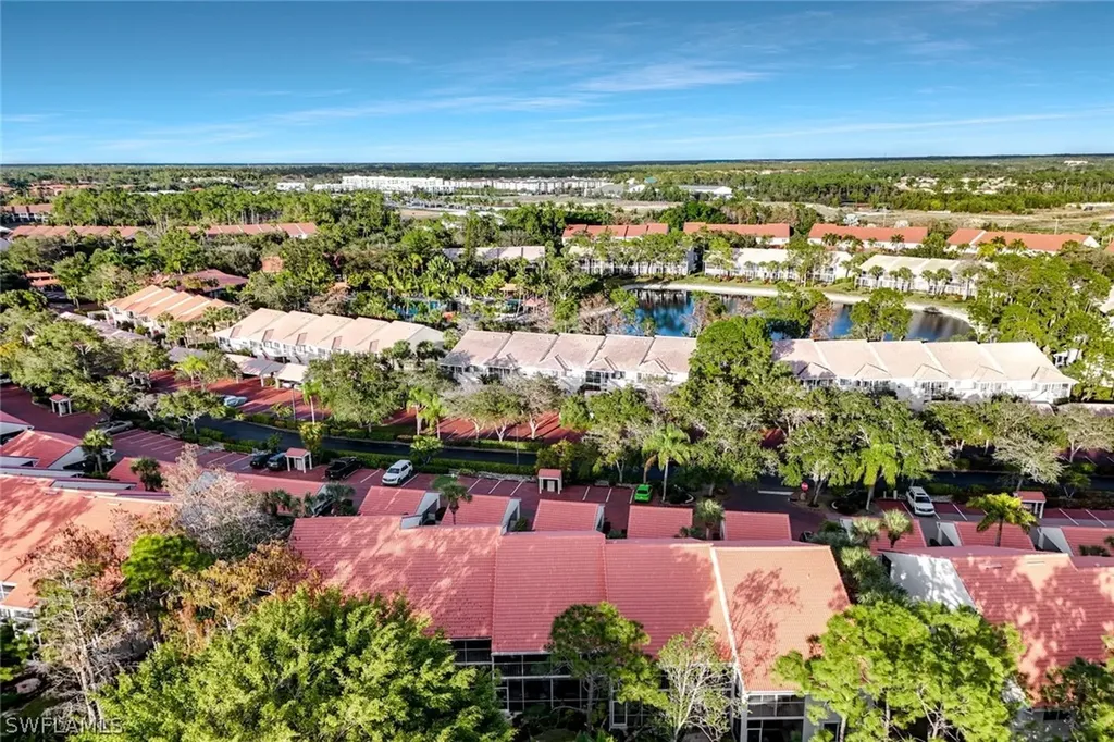 2305 Hidden Lake Drive Naples FL 34112