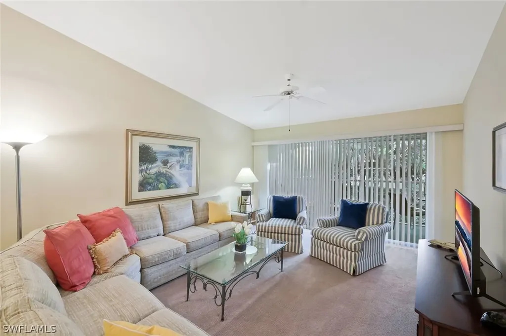2305 Hidden Lake Drive Naples FL 34112