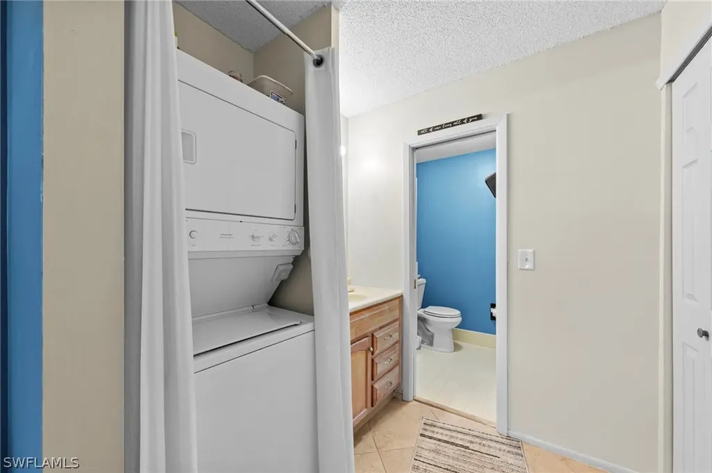 180 Harrison Road Naples FL 34112