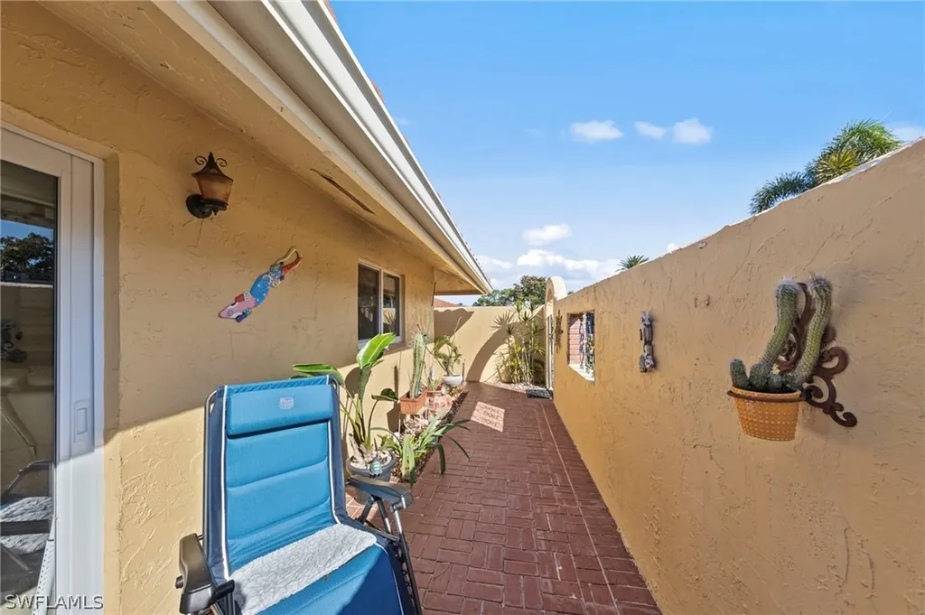 180 Harrison Road Naples FL 34112