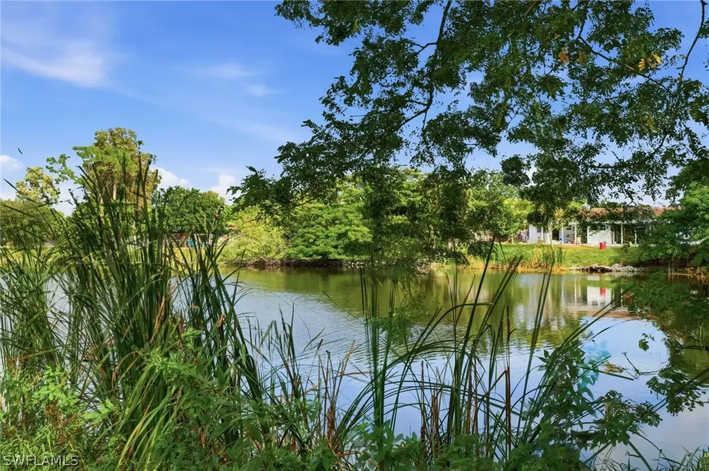 4518 W Alhambra Circle Naples FL 34103