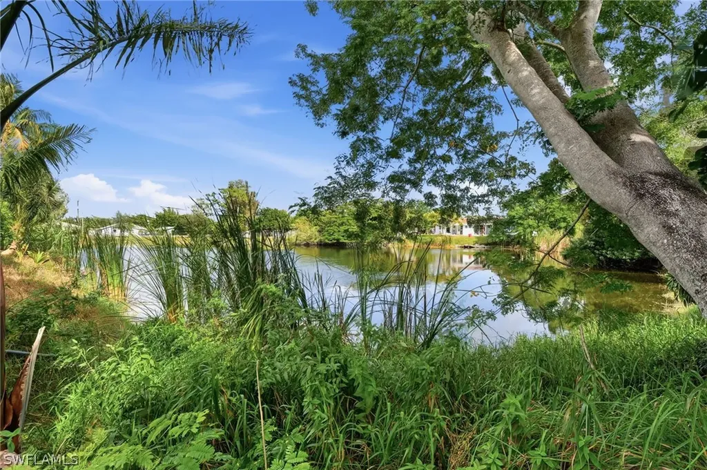 4518 W Alhambra Circle Naples FL 34103