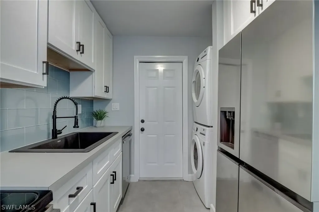 4518 W Alhambra Circle Naples FL 34103