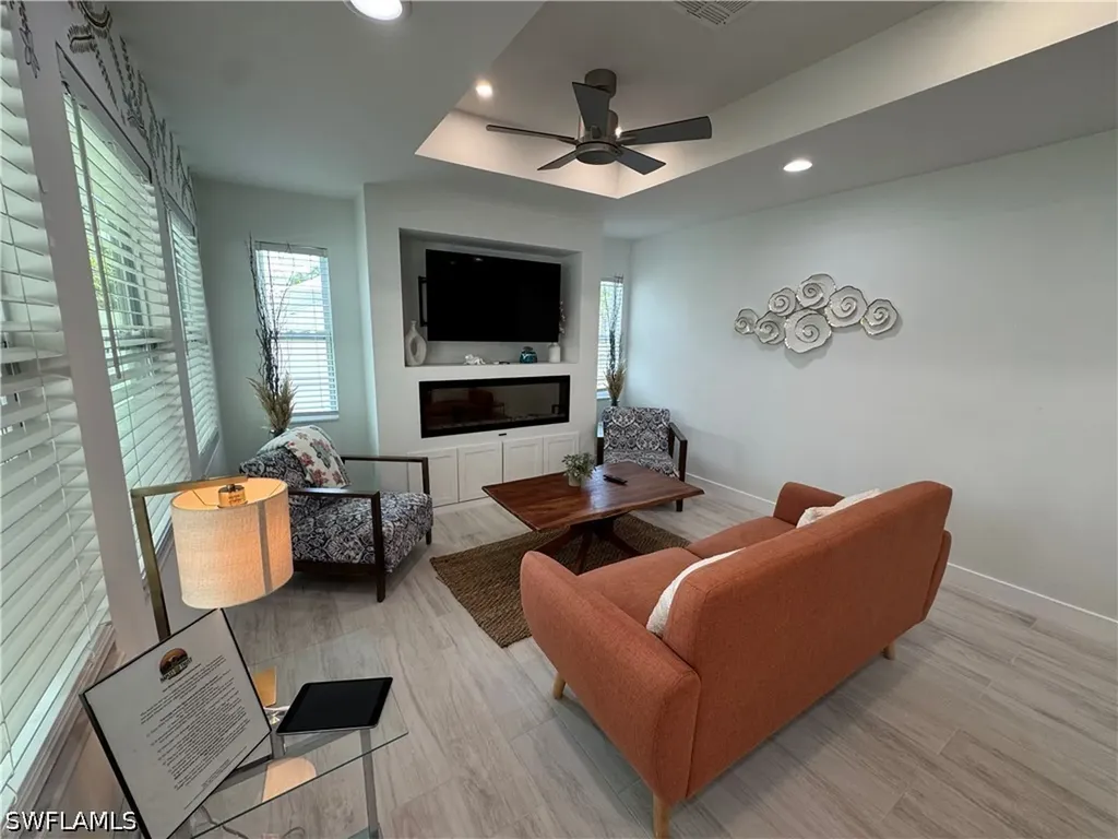 784 11th Street N Naples FL 34102