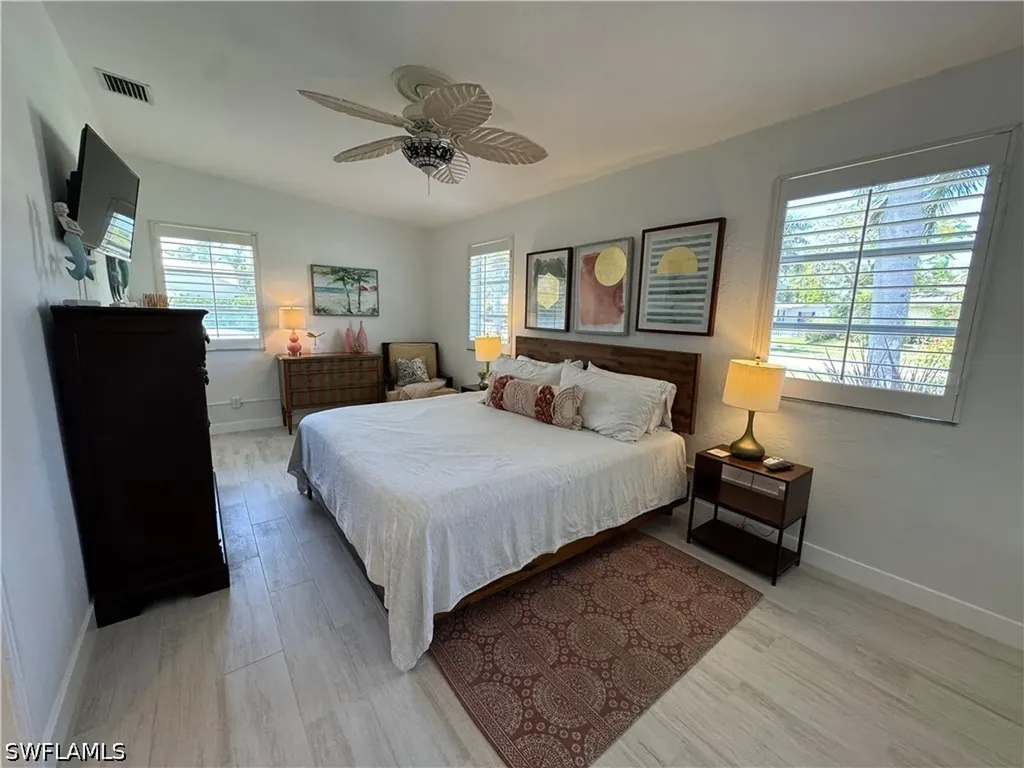 784 11th Street N Naples FL 34102