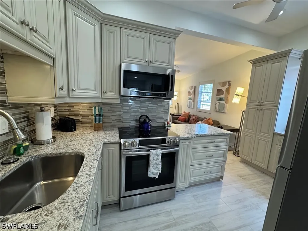 784 11th Street N Naples FL 34102