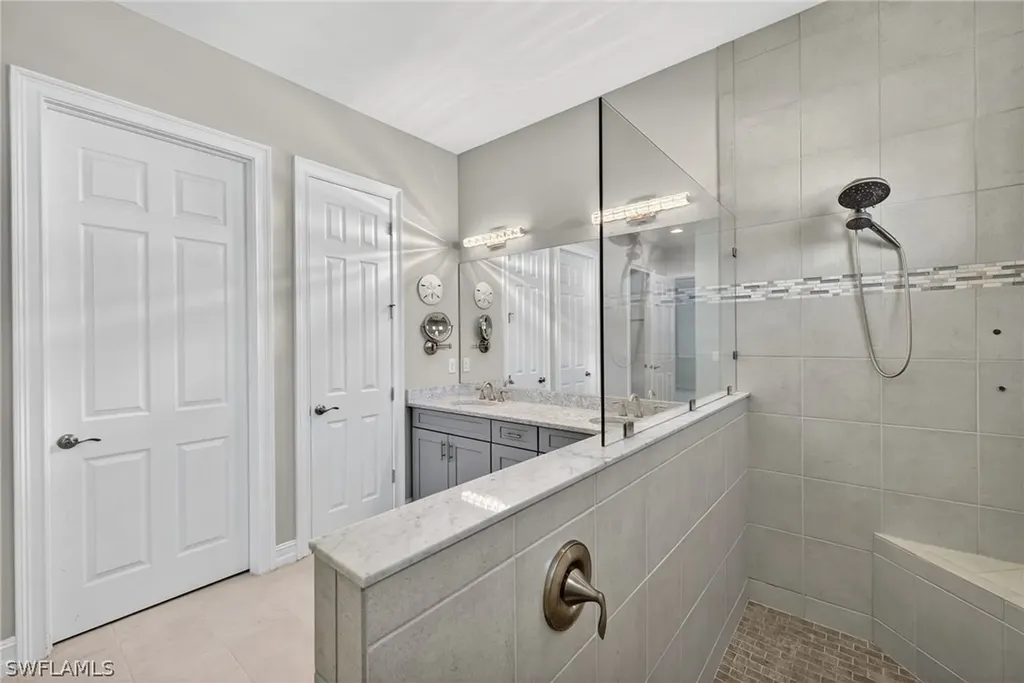 14748 Windward Lane Naples FL 34114