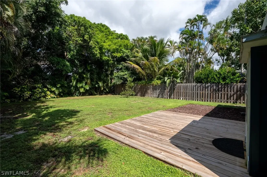 1139 Frank Whiteman Boulevard Naples FL 34103