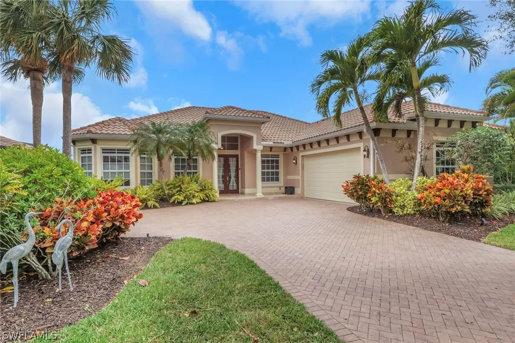 383 Cypress Way W Naples FL 34110