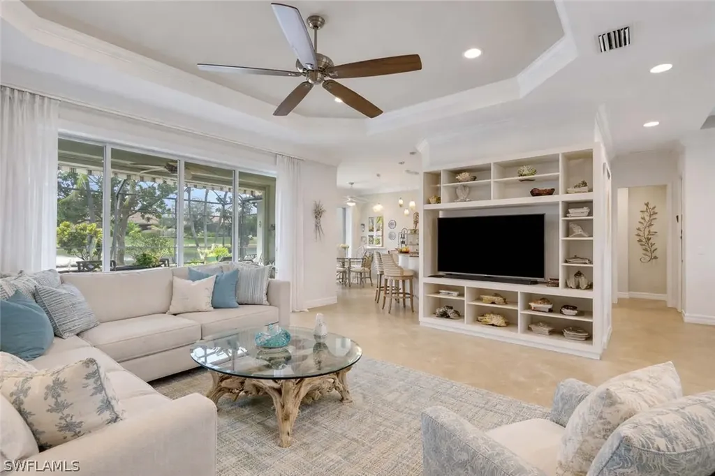 383 Cypress Way W Naples FL 34110