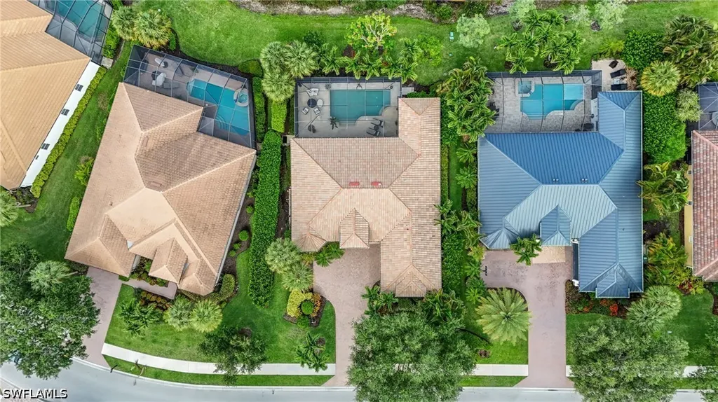 383 Cypress Way W Naples FL 34110
