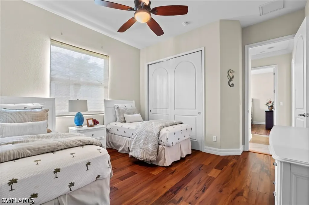 383 Cypress Way W Naples FL 34110