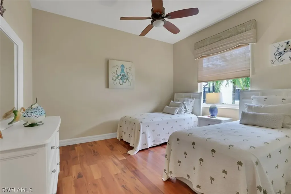 383 Cypress Way W Naples FL 34110