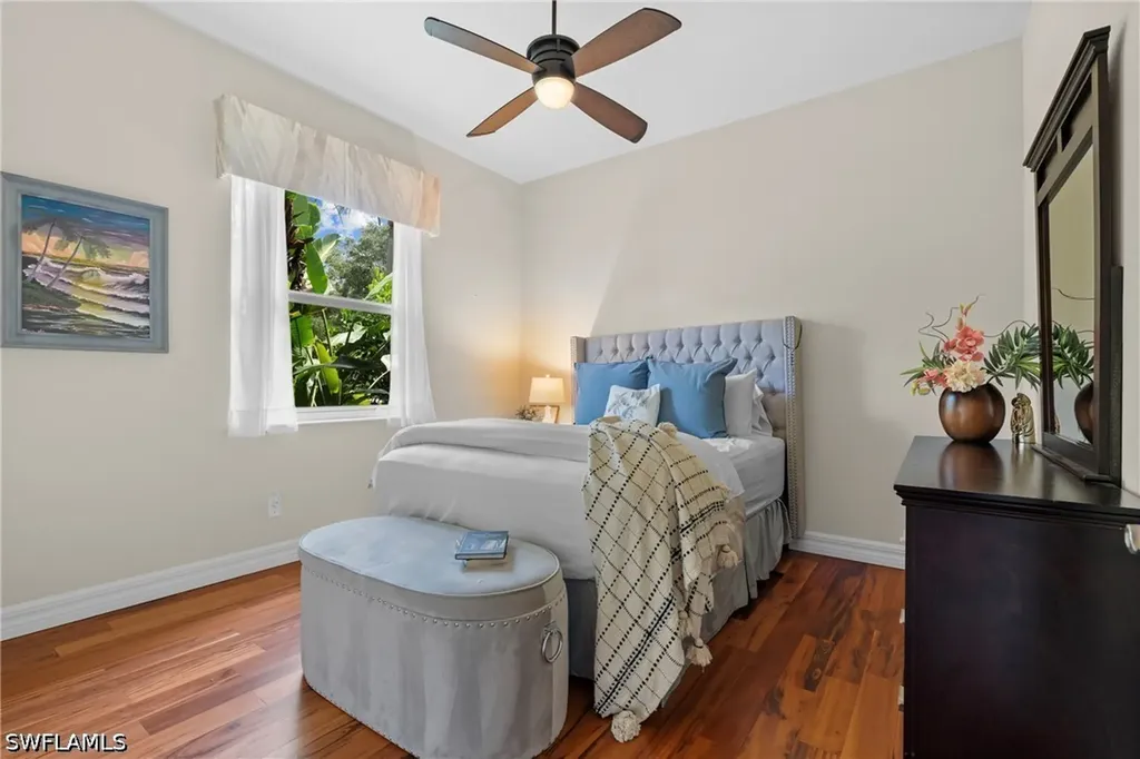 383 Cypress Way W Naples FL 34110