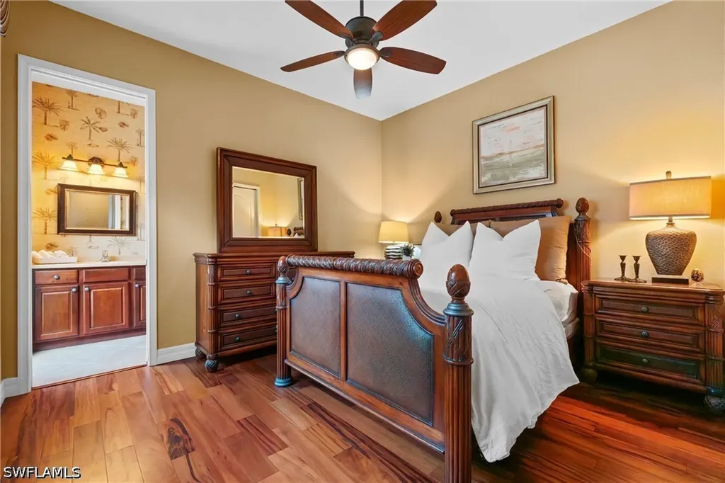 383 Cypress Way W Naples FL 34110