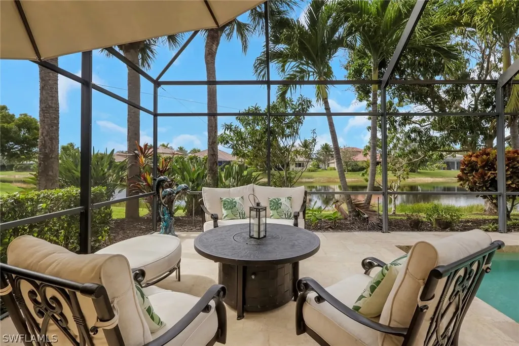 383 Cypress Way W Naples FL 34110